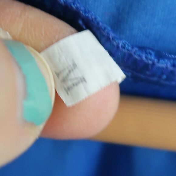 ITALIA FIGC FOOTBALL/SOCCER SHIRT BLUE SHORT SLEEVE V NECK SIZE MEDIUM - Picture 4 of 6